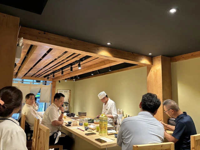 Kizuna Sushi - Huỳnh Mẫn Đạt - không gian 5