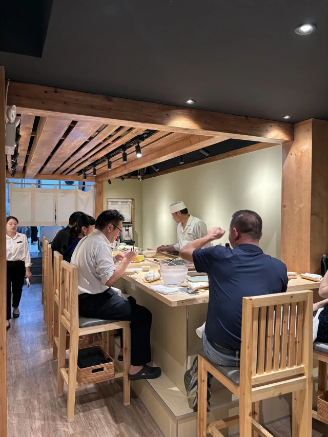Kizuna Sushi - Huỳnh Mẫn Đạt - không gian 6