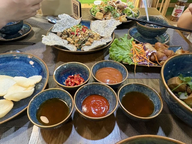 Chay Xanh - Nguyễn Trọng Tuyển