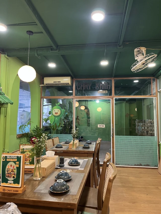 Chay Xanh - Nguyễn Trọng Tuyển - không gian 3