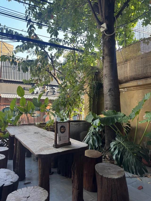 Du Yên Vegetarian - Đường số 10 - không gian 6