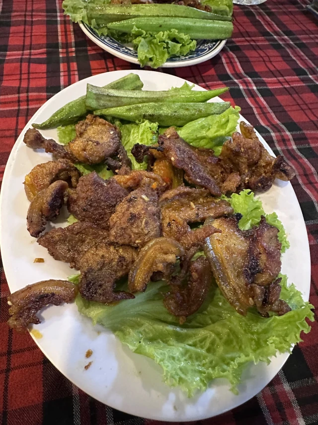 Lẩu Dê Tài Ký - Ung Văn Khiêm