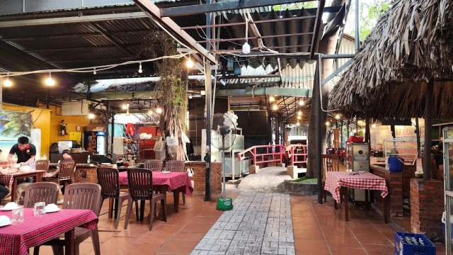 Lẩu Dê Tài Ký - Ung Văn Khiêm - không gian 1