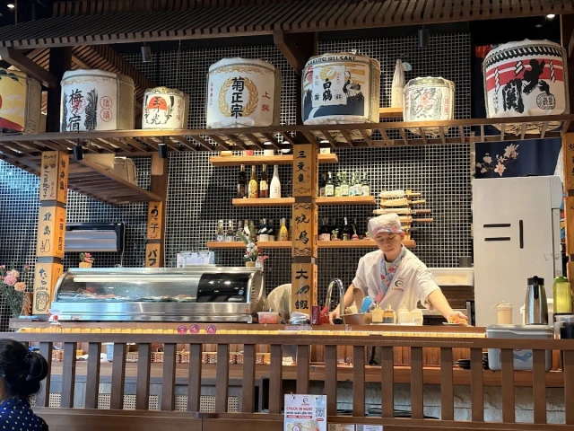 Isshin Izakaya - Vinhomes Central Park - không gian 5