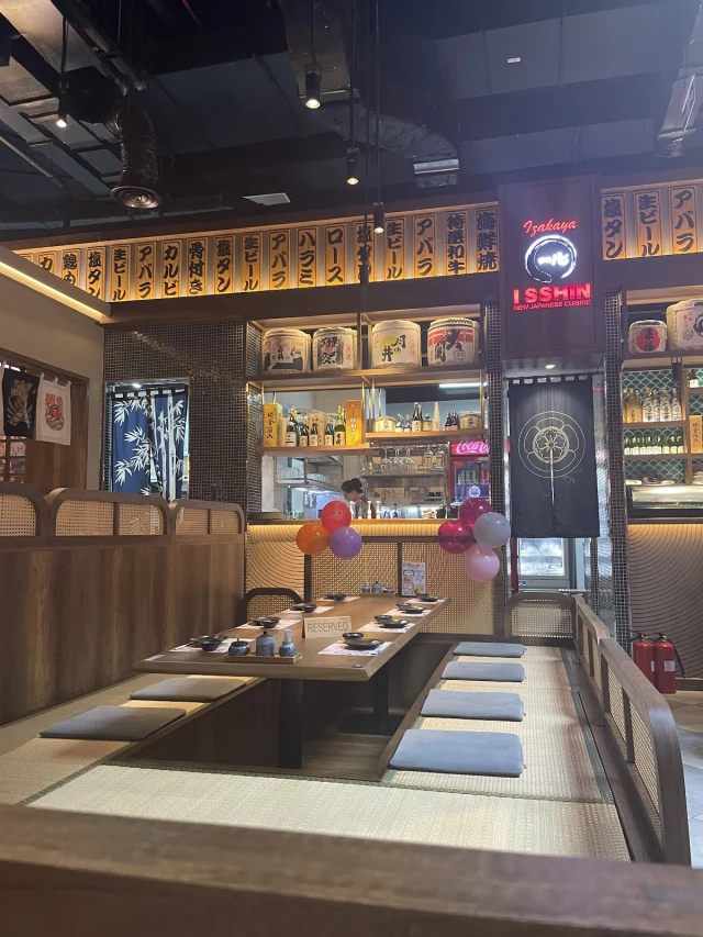 Isshin Izakaya - Cobi - không gian 3