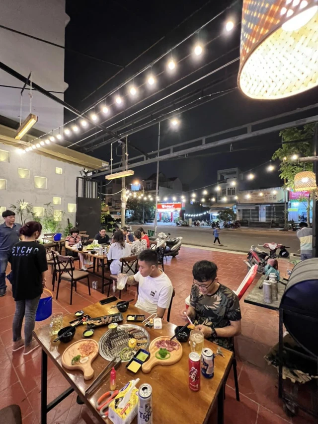 GHIỀN BBQ Nướng & Lẩu - Lê Cơ - không gian 2