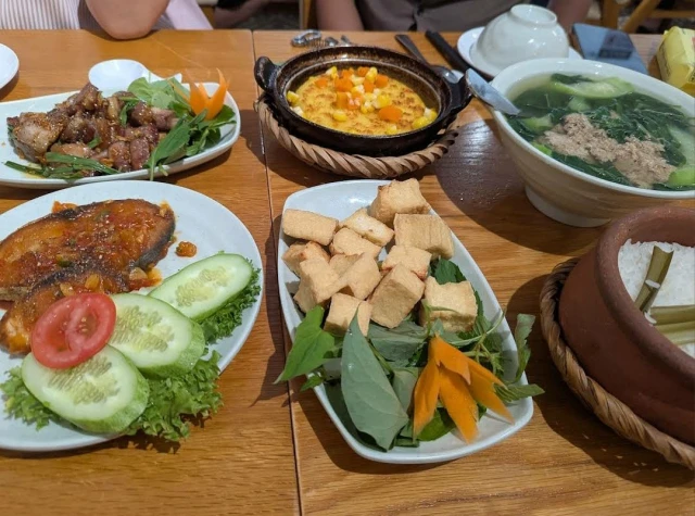 Cơm Niêu Thiên Lý - Thuận Kiều
