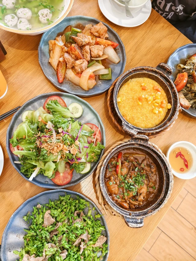 Cơm Niêu Thiên Lý - Cộng Hòa