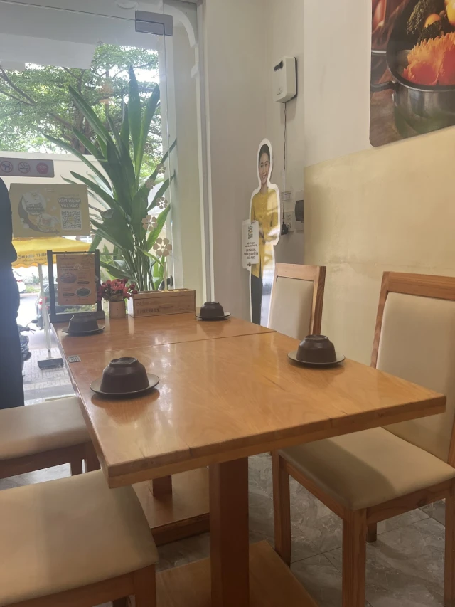 Cơm Niêu Thiên Lý - Tạ Hiện - không gian 5