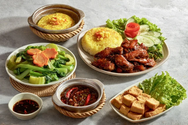 Cơm Niêu Thiên Lý - Nguyễn Cơ Thạch