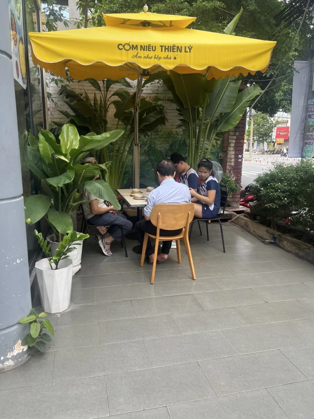 Cơm Niêu Thiên Lý - Đường Số 7 - không gian 3