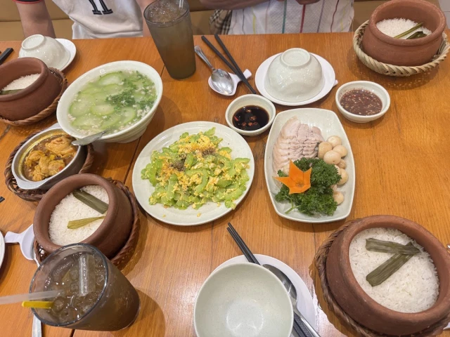 Cơm Niêu Thiên Lý - Trung Sơn