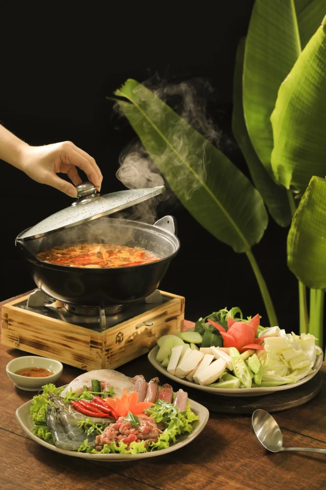 Cơm Niêu Thiên Lý - Dương Quang Đông