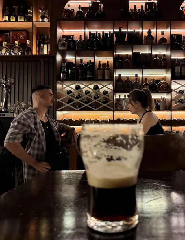 Ông Otis Lounge - Trần Quang Khải - không gian 2