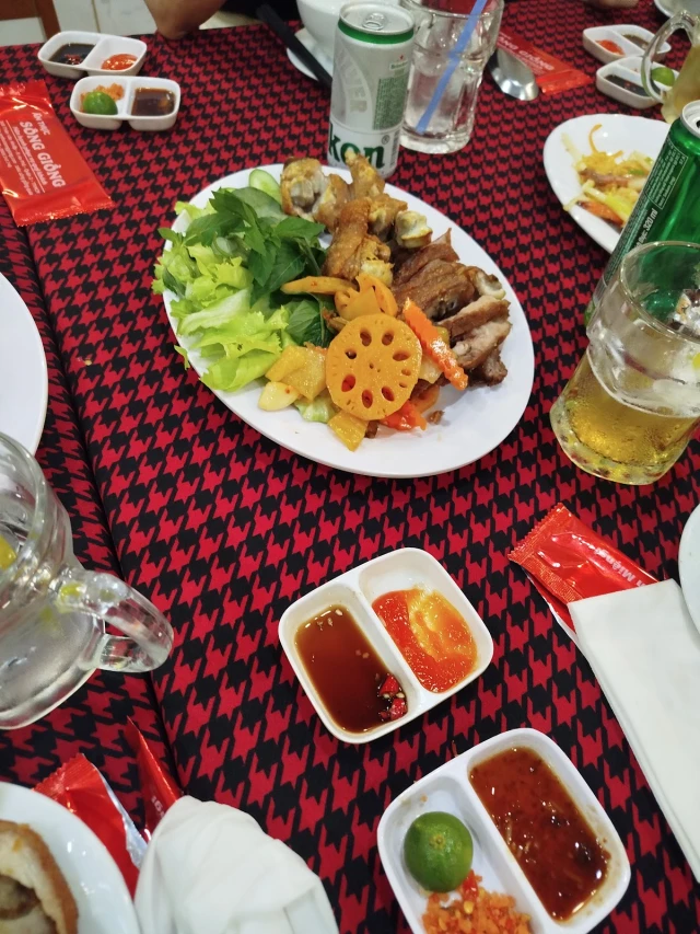 Sông Giồng - Thân Văn Nhiếp