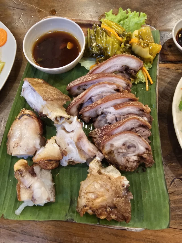 4K - Quán 437 - Hoàng Văn Thụ