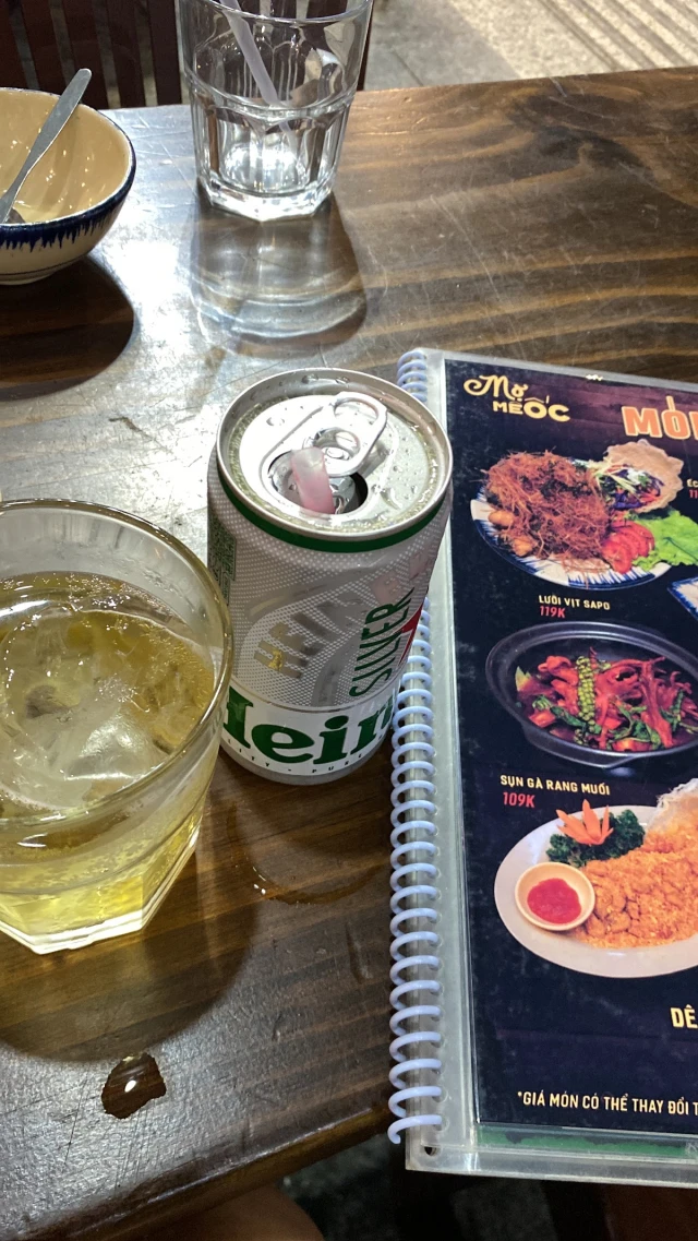 Mợ Mê Ốc - Trần Hưng Đạo