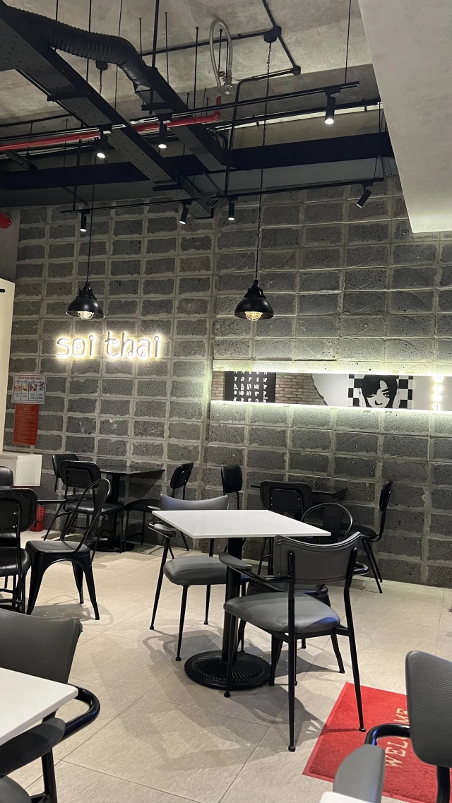Soi Thai - Vinhomes Grand Park - không gian 2