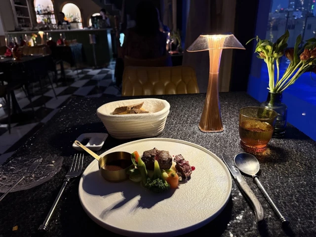 Cloud Nine Sai Gon Restaurant - Lý Tự Trọng
