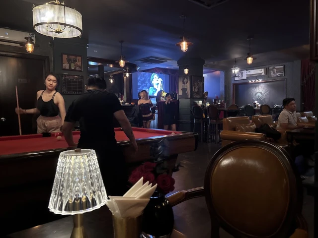 El Barón Whiskey & Cigar Lounge - Hưng Phước 4 - không gian 6