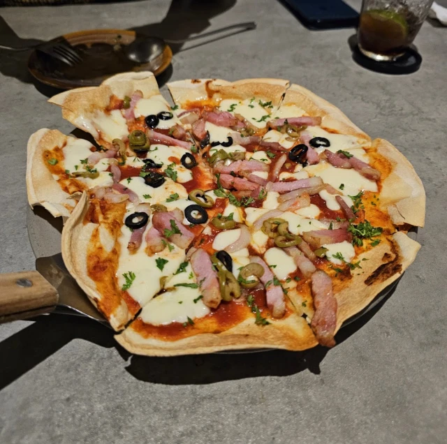 Barrio Wine & Dine - Mê Linh