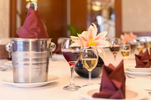 Buffet Chay - Khách Sạn Viễn Đông
