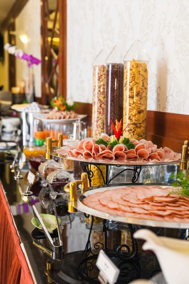 Buffet Chay - Khách Sạn Viễn Đông
