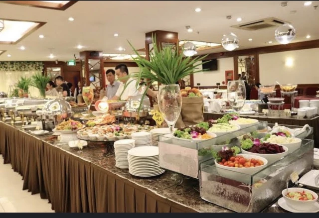 Buffet Chay - Khách Sạn Viễn Đông
