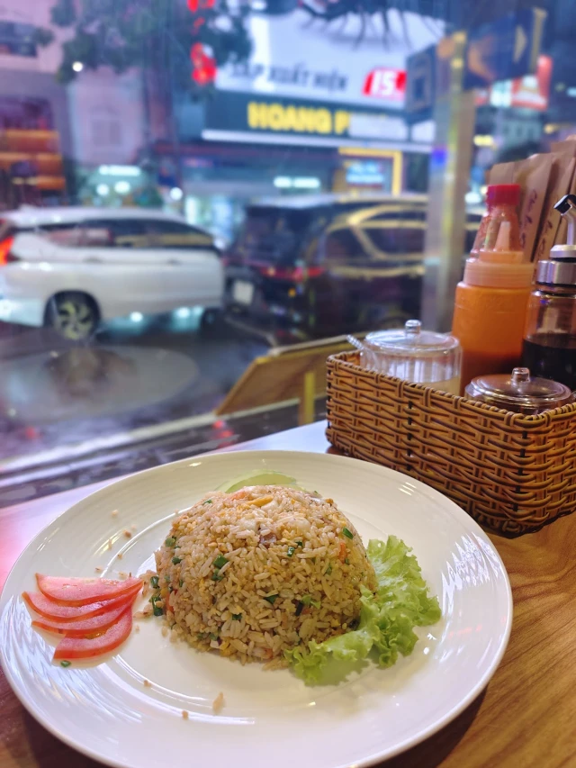 Nhà Hàng Sâm Ngọc Linh - Phố đi bộ Nguyễn Huệ