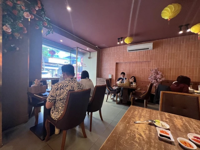 Nhà Hàng Sâm Ngọc Linh - Phố đi bộ Nguyễn Huệ - không gian 4