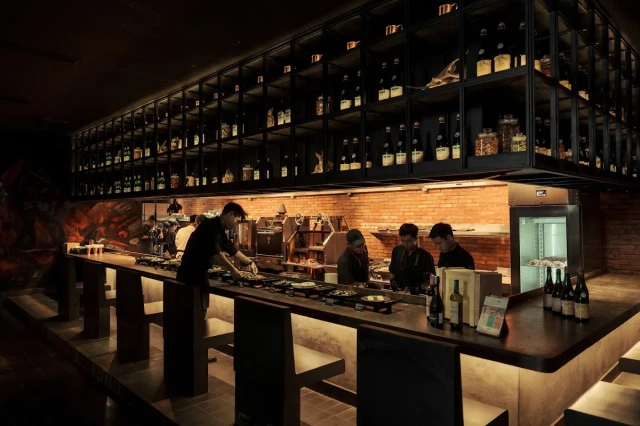 CoCo Grill Saigon - Nam Kỳ Khởi Nghĩa - không gian 2
