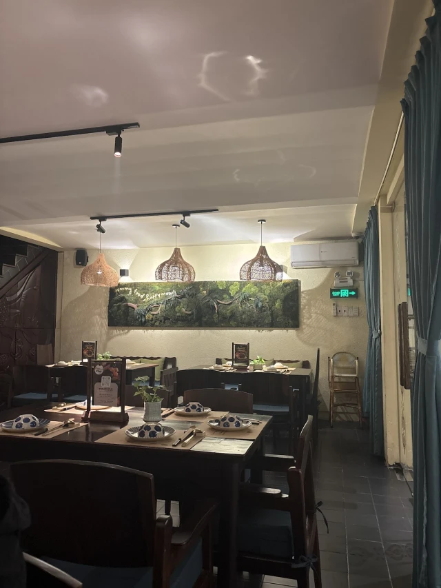 KHAP KHAP Thai Bistro - CN Võ Văn Tần - không gian 5