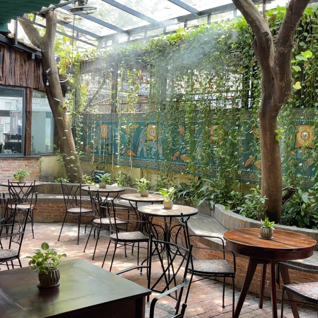 KHAP KHAP Thai Bistro - CN Võ Văn Tần - không gian 6