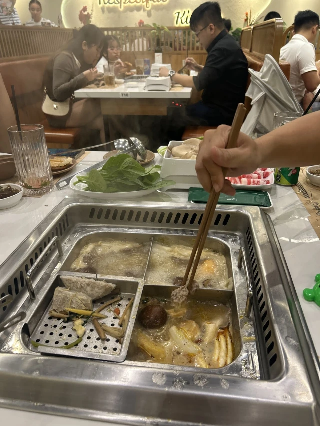Reski Hotpot - Parc Mall - không gian 2