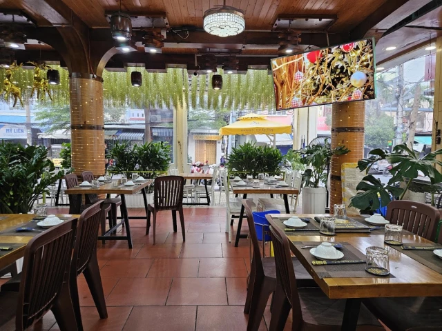 Lộc Vàng - Bông Sao - không gian 5