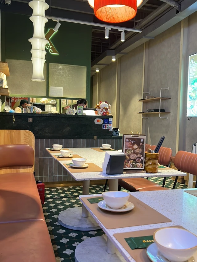 Kampong Chicken House - Cơm Gà Hải Nam - Hồ Tùng Mậu - không gian 1