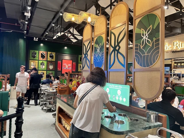 Nhà hàng Bắc Kim Thang - Crescent Mall - không gian 4