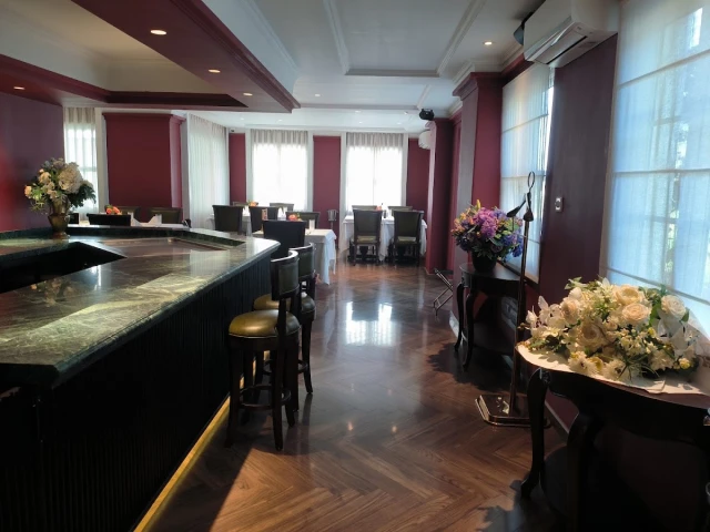 Nhà hàng Steakhouse The Fan - Khu Biệt Thự Kim Long - không gian 3