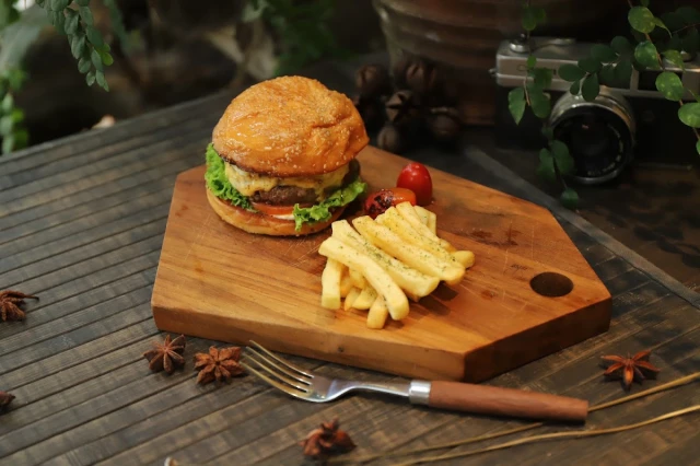 6Seven Restaurant - Đường số 23