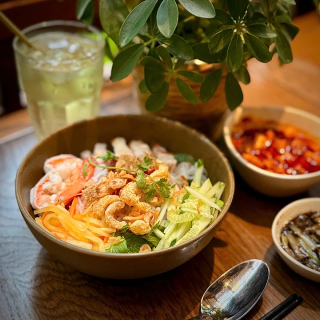Mùi Kitchen & Café - Đường số 53