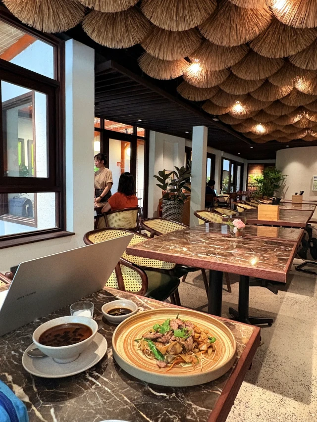 Mùi Kitchen & Café - Đường số 53