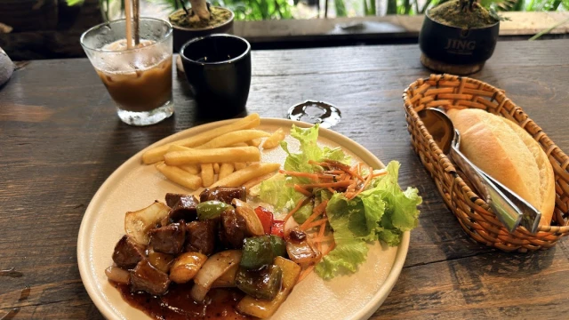 Chạm Bistro Garden - Mỹ Thái
