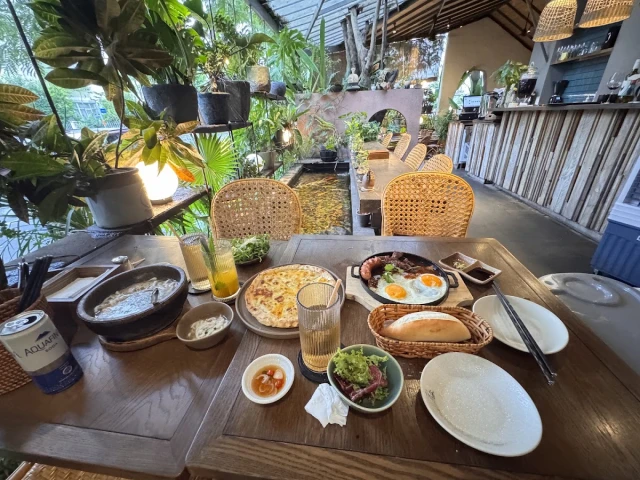 Chạm Bistro Garden - Mỹ Thái