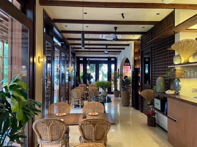 Chạm Bistro Garden - Phạm Thái Bường - không gian 1