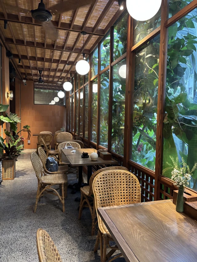 Chạm Bistro Garden - Phạm Thái Bường - không gian 2