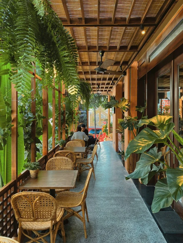 Chạm Bistro Garden - Phạm Thái Bường - không gian 5