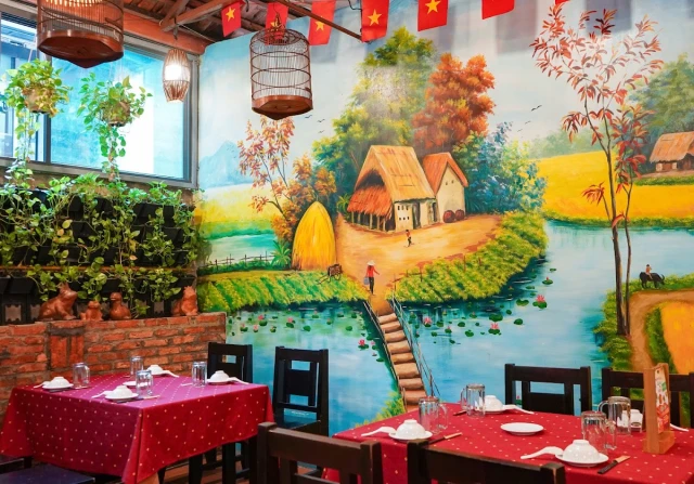 Ẩm Thực Quê Nhà – Phạm Ngọc Thạch - không gian 1