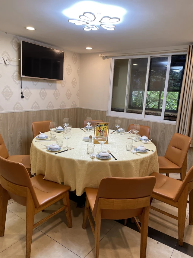 Ẩm Thực Quê Nhà – Phạm Ngọc Thạch - không gian 5