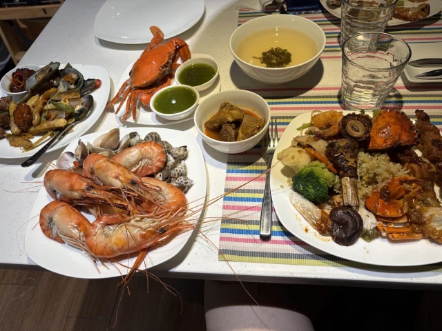 Hoàng Yến Buffet Premier - Nguyễn Đình Chiểu