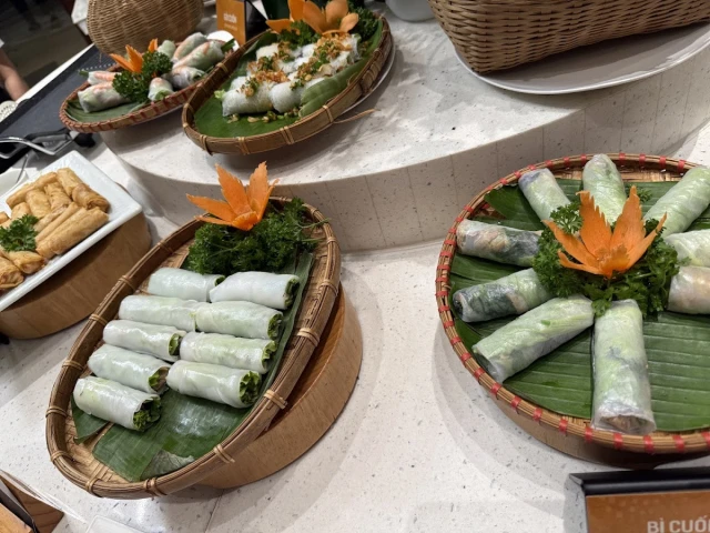 Hoàng Yến Buffet Premier - Nguyễn Đình Chiểu